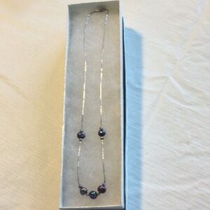 Woman’s Necklace sliver color chain with black iridescent beads